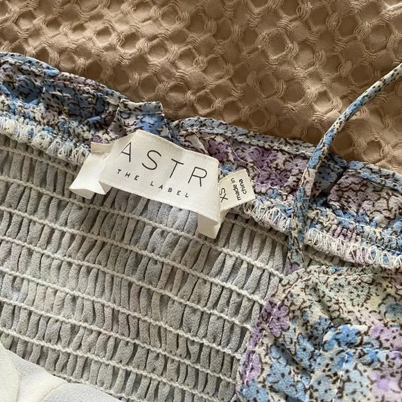 Floral Ruched Camisole Top - Picture 3 of 6